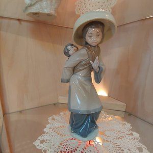 Llardo #5123 "My Precious Bundle"